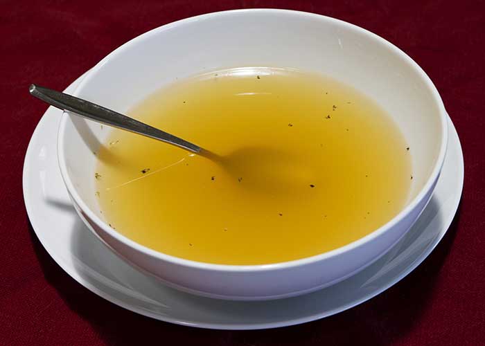 Caldo de gallina