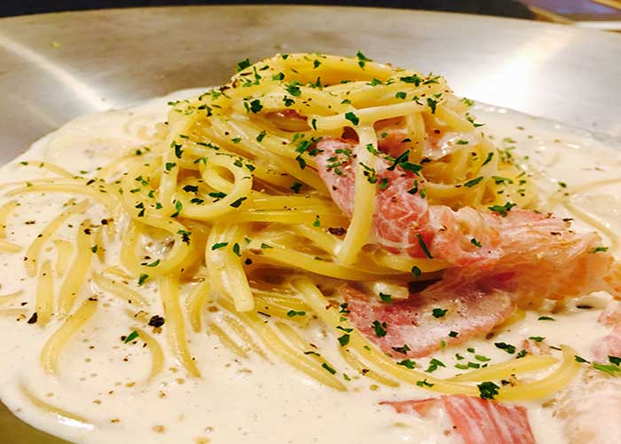 Pasta con salmón ahumado